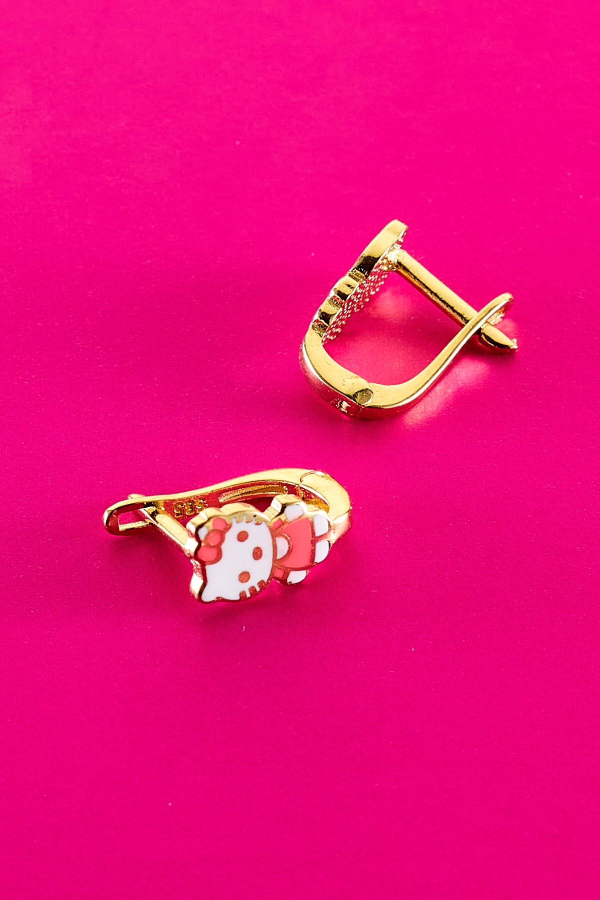 14 Ayar Altın Hello Kitty Çocuk Küpe, Klipsli Renkli Mineli Kız Çocuk Küpe, Mücevher Kutusuyla