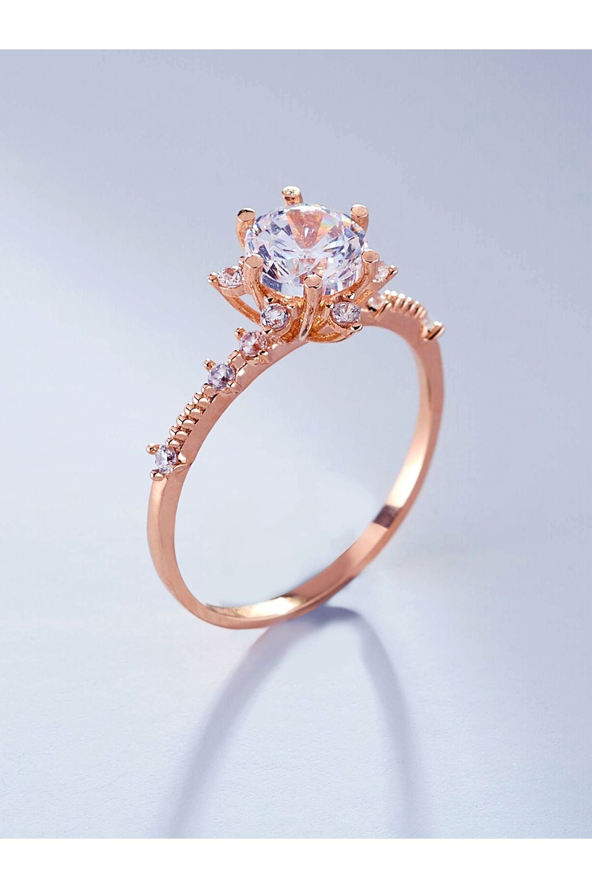 14 Ayar Rose Altın Lotus Çiçeği Tektaş Yüzük, Işıklı Mücevher Kutusuyla Söz Nişan Yüzük